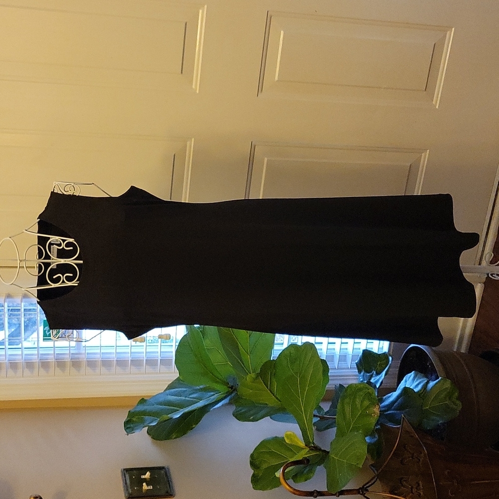 Susan Graver Little Black Dress Stretch sleeveless pullover round neck S…EUC